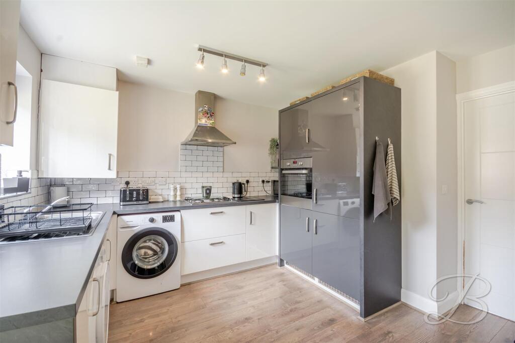 Beacon View, Ollerton, Newark - View 2