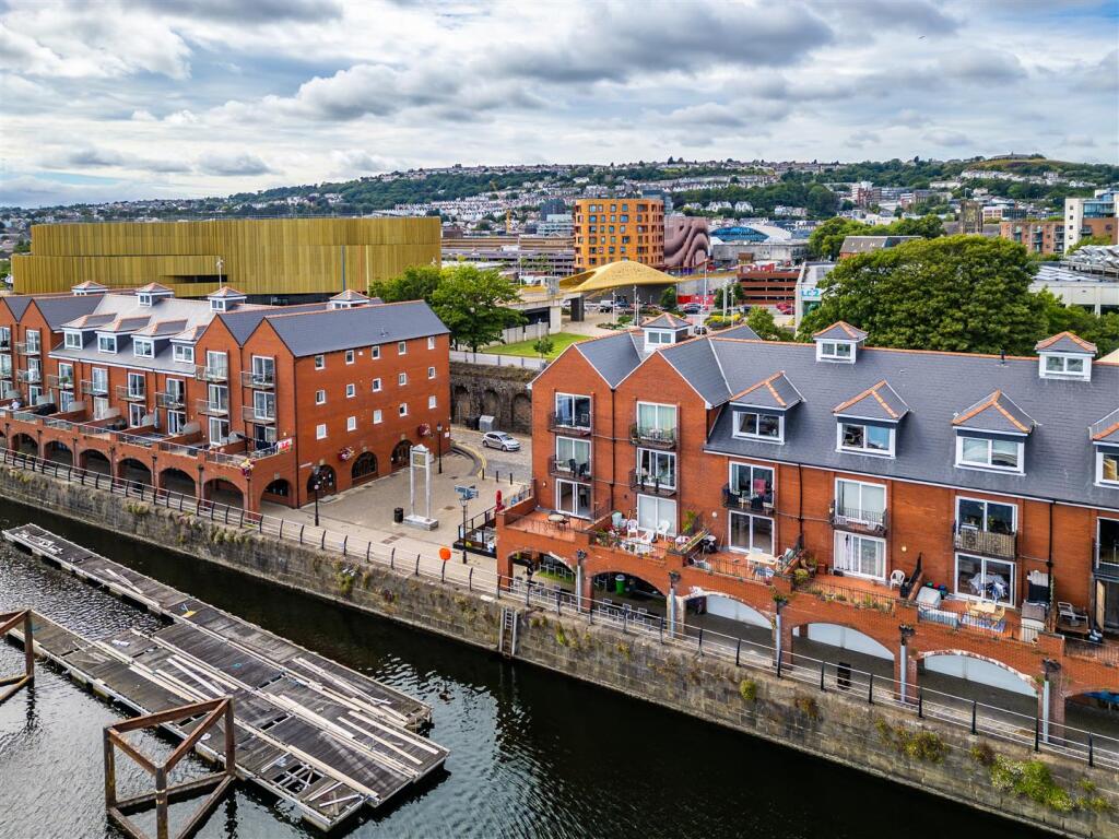 Main image of property: 2 Anchor CourtVictoria QuayMarinaSwanseaWest Glam