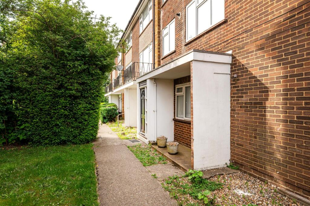 Main image of property: Marlow Road, High Wycombe
