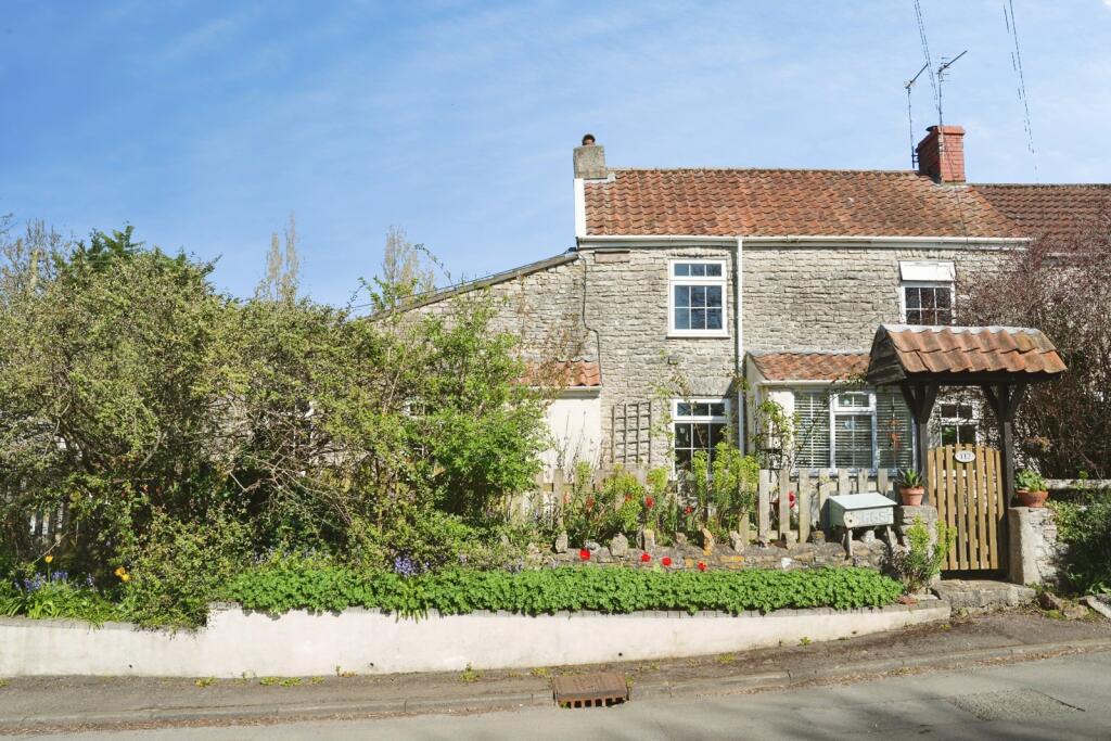 Main image of property: Parkfield Road, Pucklechurch, Bristol, BS16