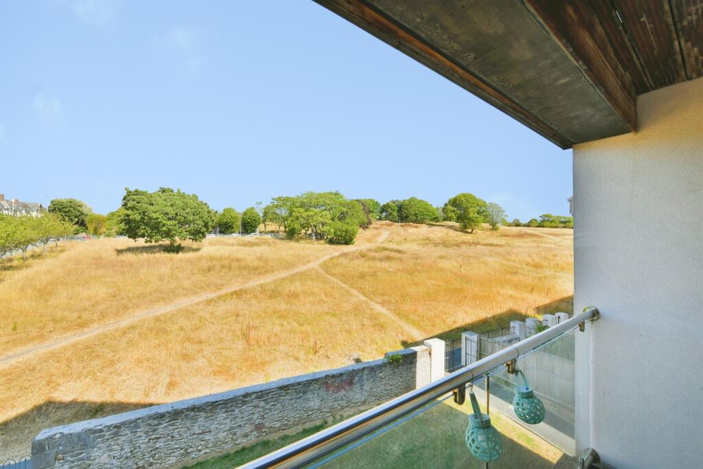 Apartment in Plymouth, Pennycomequick - View 3