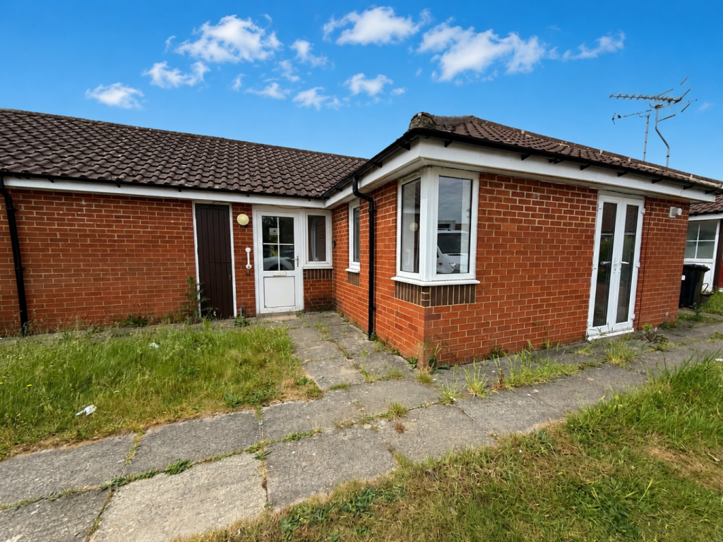 Main image of property: New Woodfield Green, Dunstable