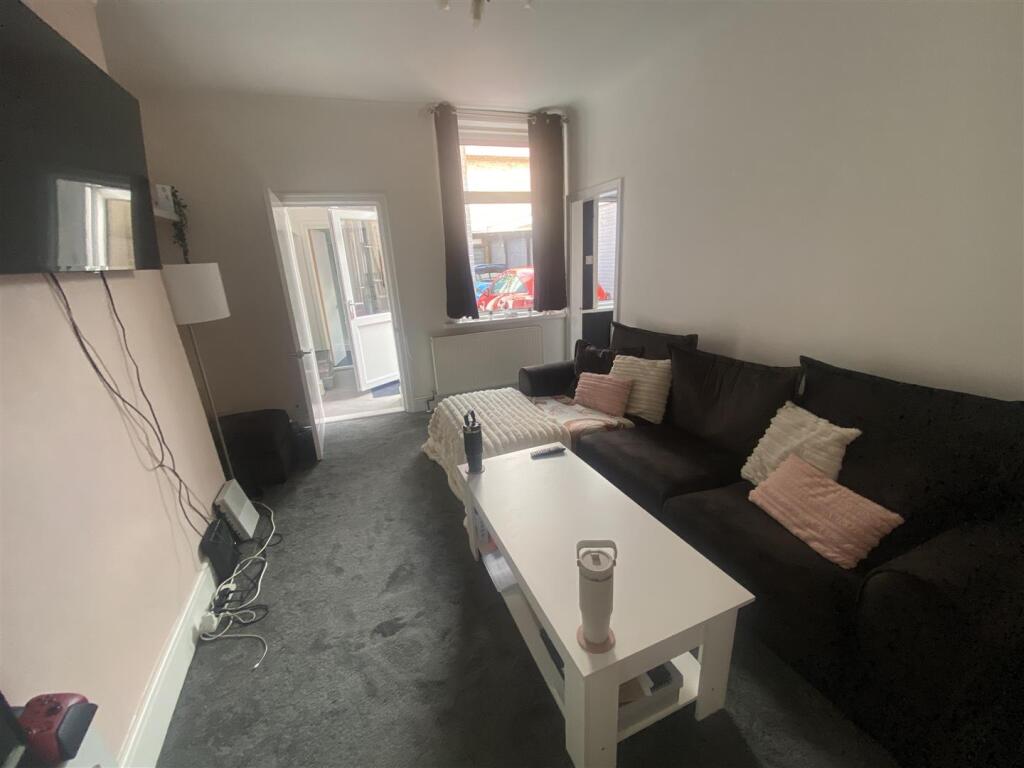 Apartment in Whitley Bay, Seaton Valley - View 5