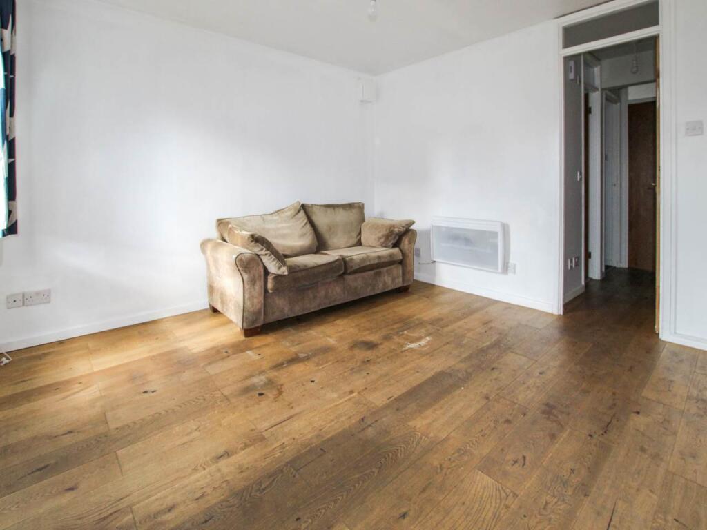 Apartment in London, Hayes - View 4
