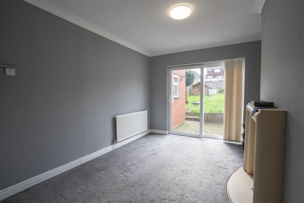 House in Birmingham, Lyndon Green - View 4