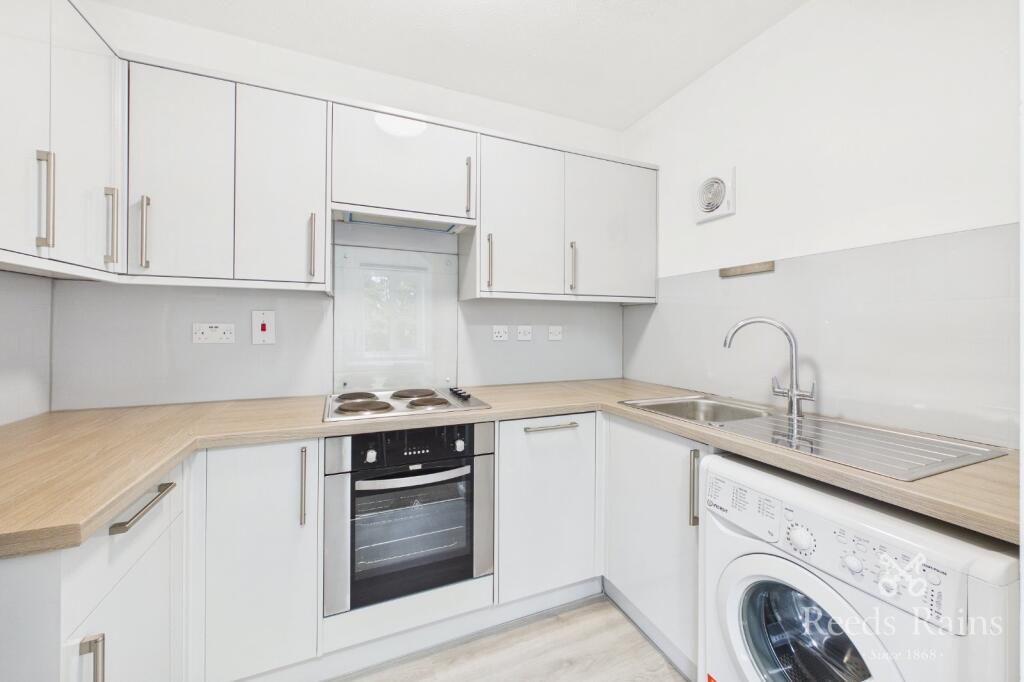 Apartment in Manchester, First Street, Hulme - View 3
