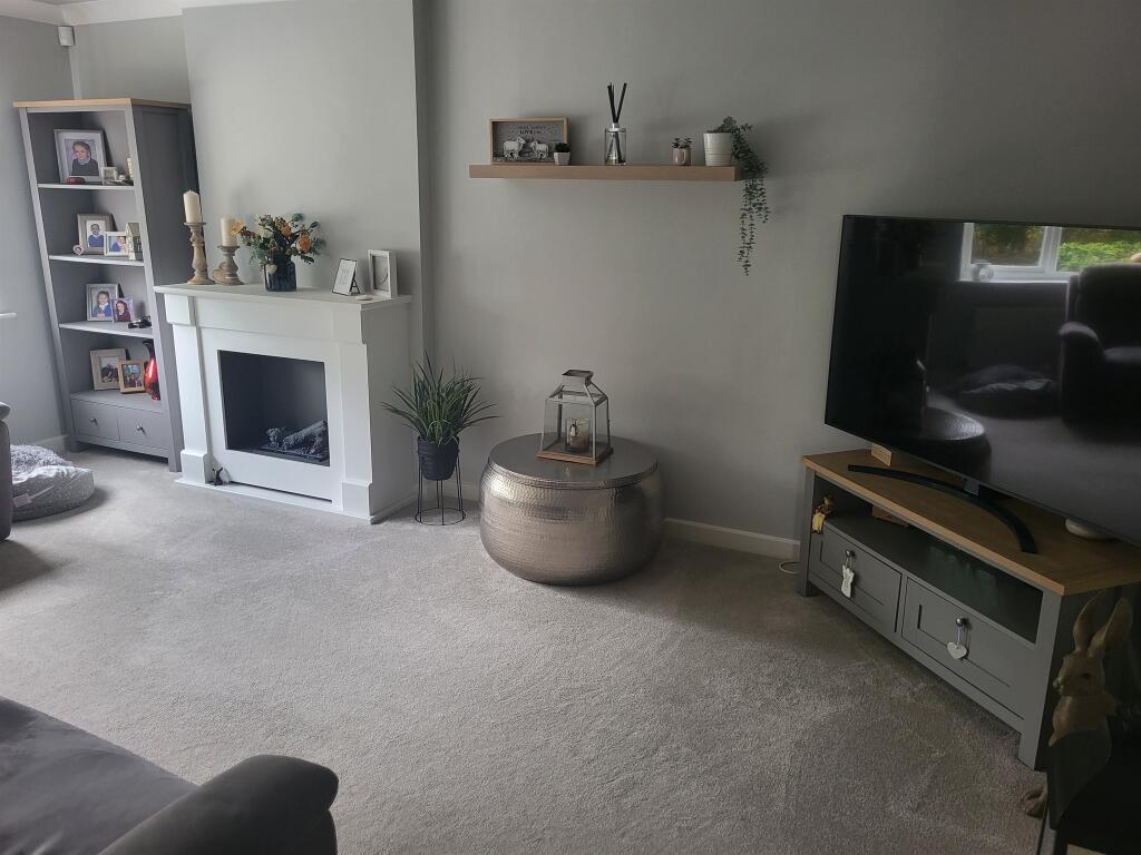 House in Doncaster, South Yorkshire - View 5