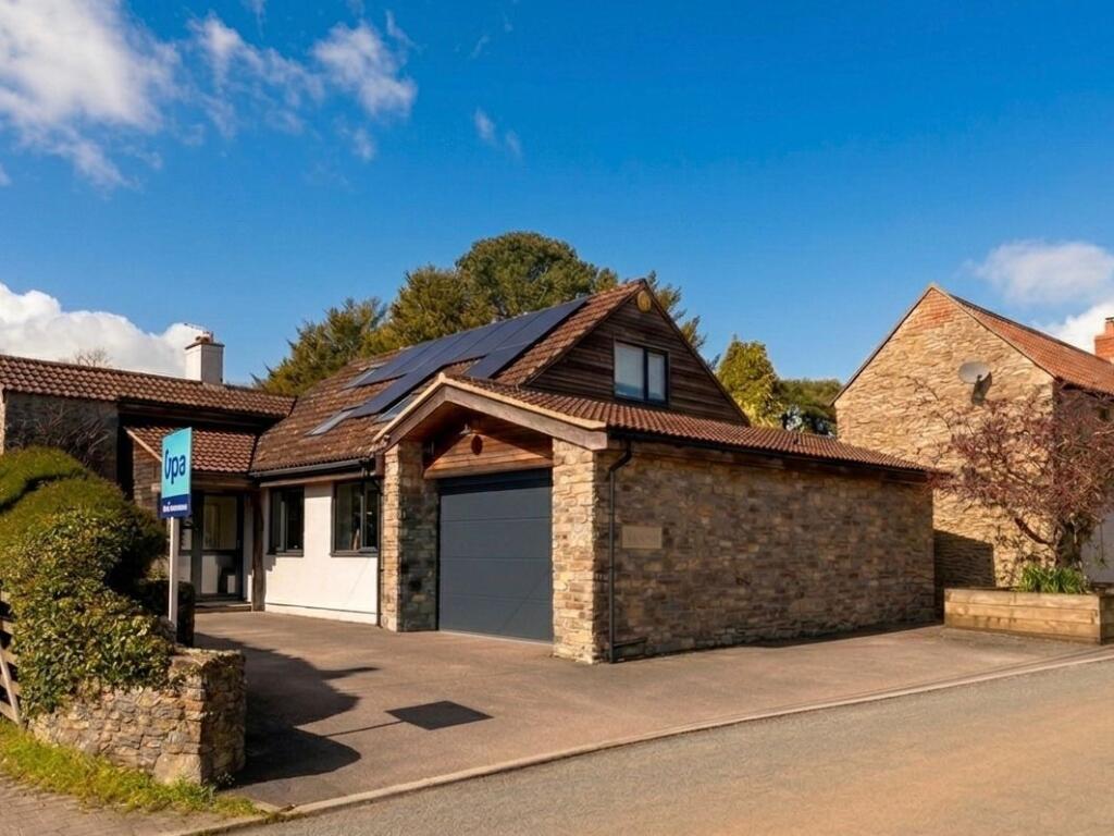 Main image of property: The Street, Bristol, BS40