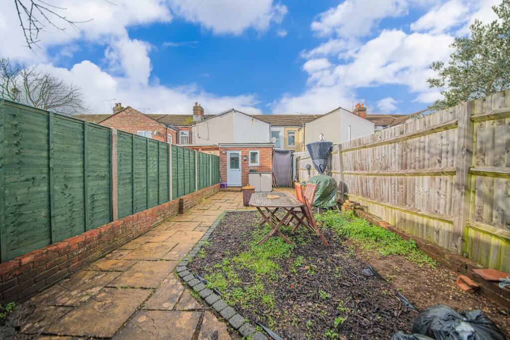 High Street, Eastleigh, SO50 photo 2