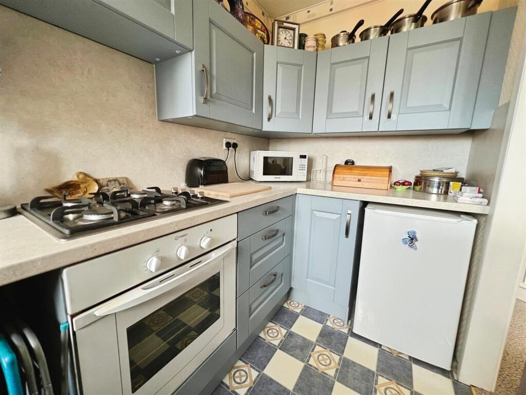 Tay Court, Bradford, BD2 2BW - View 6