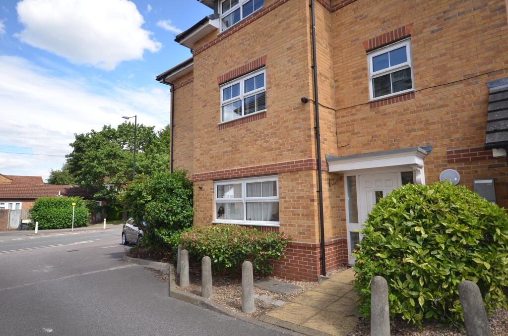 Main image of property: Sydenham Gardens, Chalvey Grove, Slough, SL1