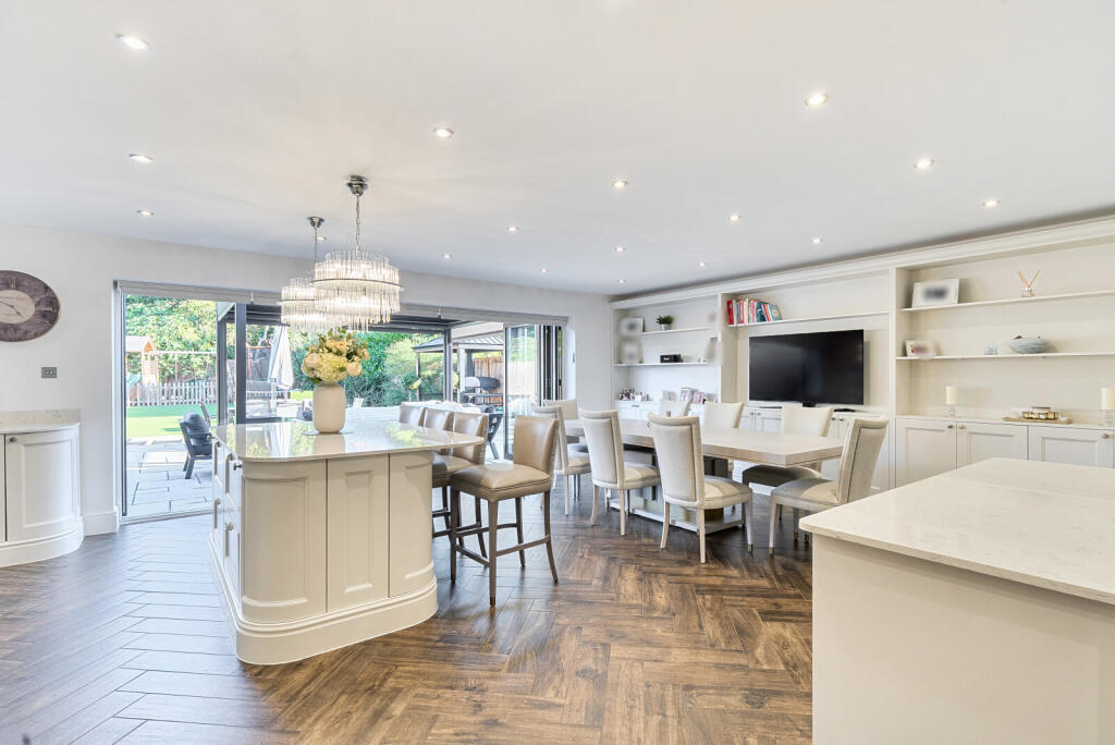 House in Kingston upon Thames - View 2