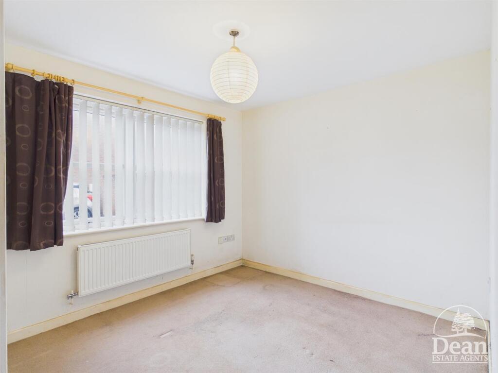 Rosedale Court, Cinderford photo 3