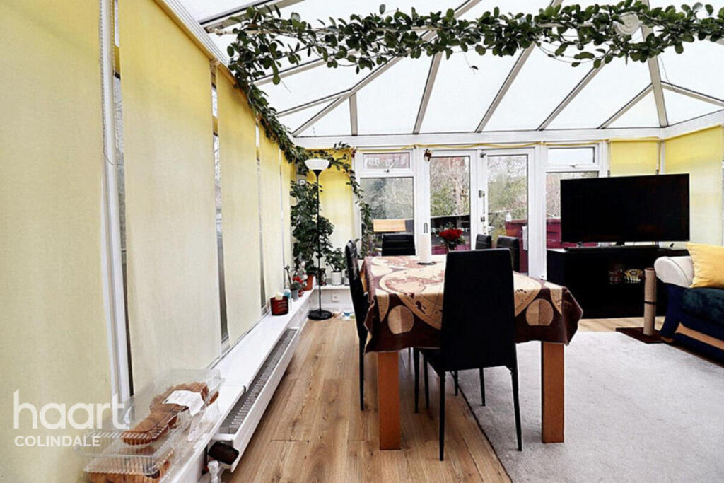 House in London, The Hyde, Colindale - View 5