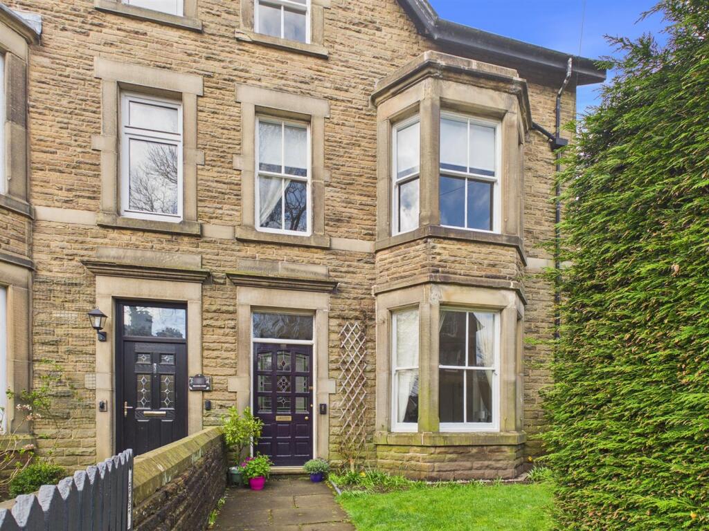 Main image of property: Silverlands, Buxton