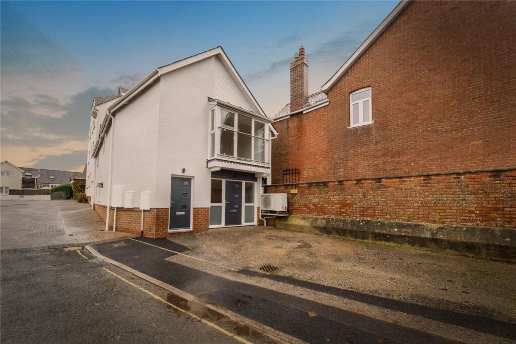 Main image of property: Kerslakes Court, Honiton, Devon, EX14