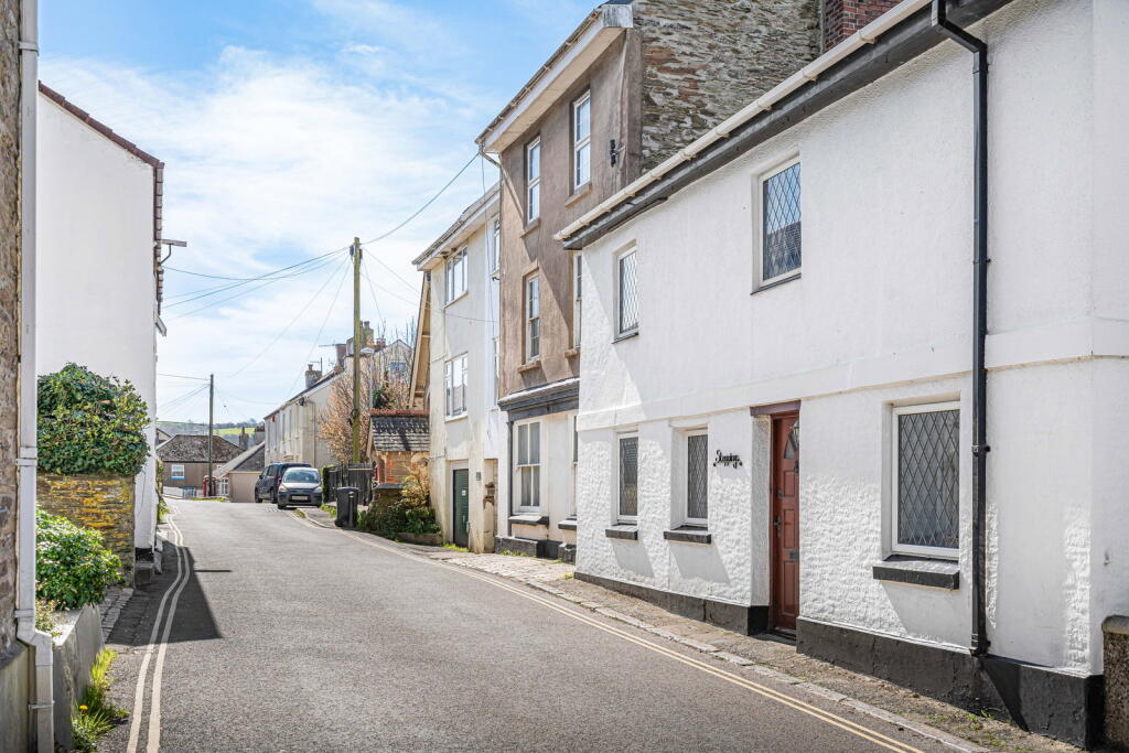 Main image of property: Fore street, Aveton Gifford, TQ7