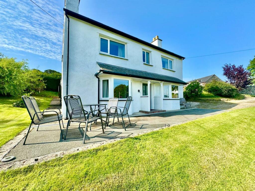 Garth Road, Glan Conwy, Colwyn Bay photo 2