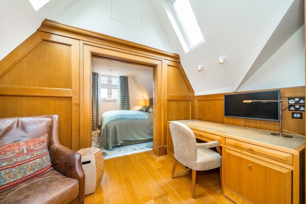 Apartment in London - More