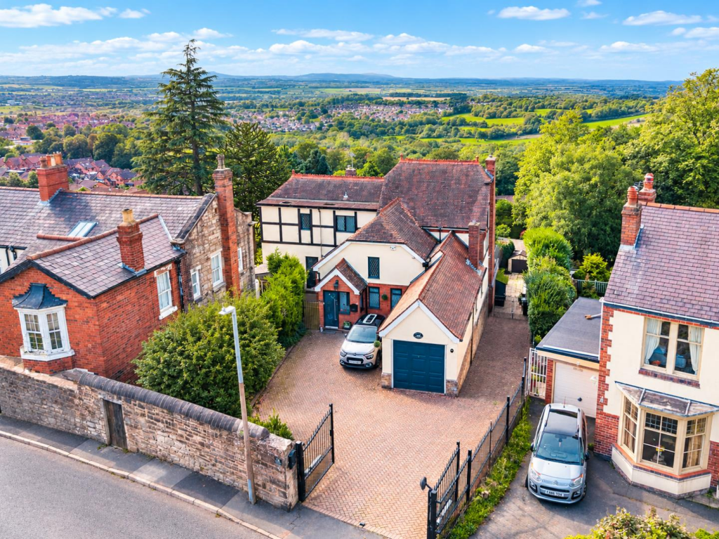 Main image of property: The Old Coach House, Sedgley