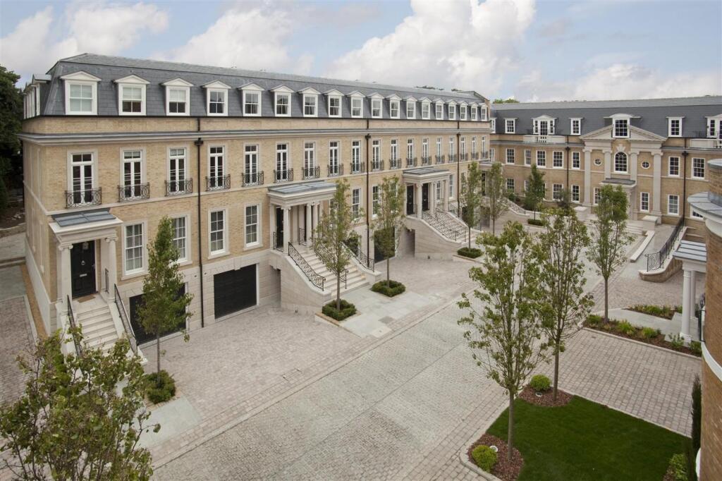 House in Kingston upon Thames - View 2