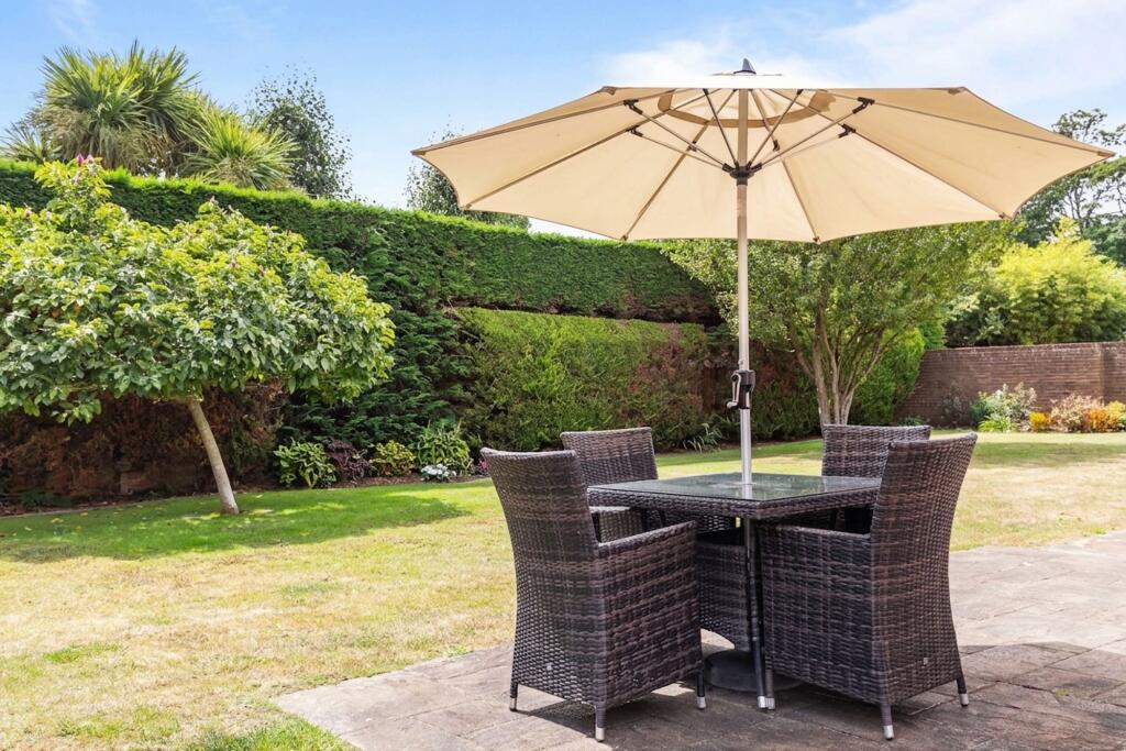 The Oaks, Rustington, BN16 photo 4