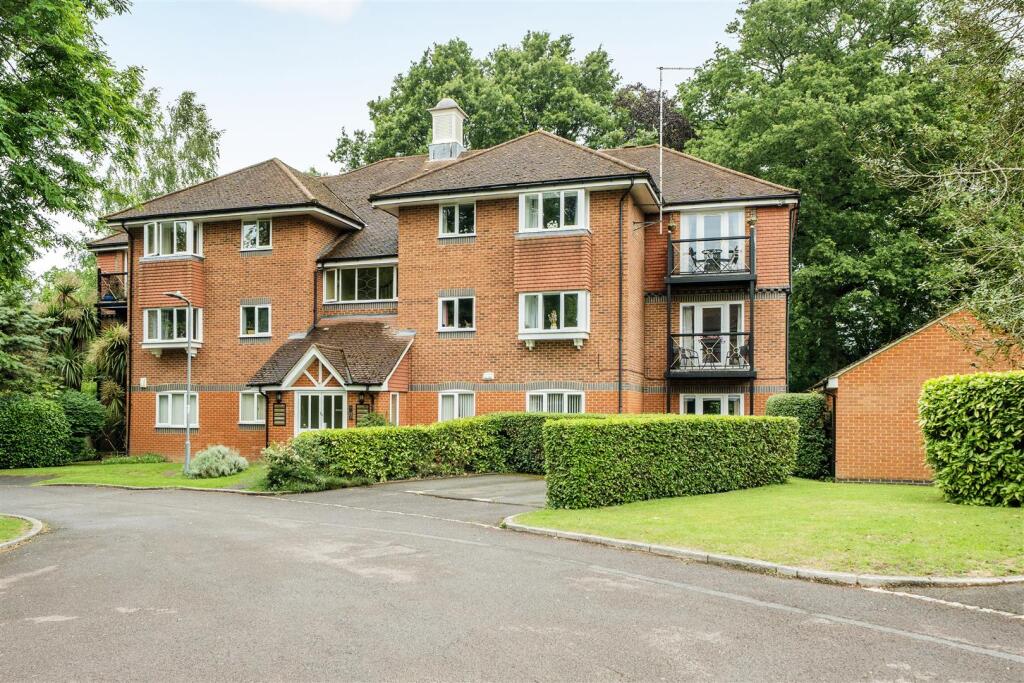 Main image of property: Masefield Gardens, Crowthorne, Berkshire, RG45 7QS