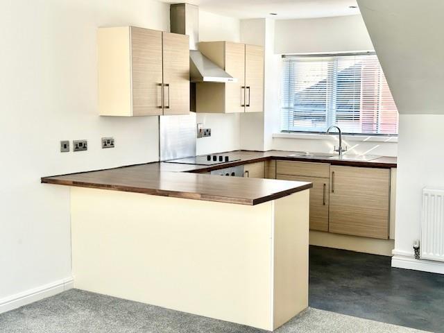 Apartment in Leeds, West Yorkshire - View 5