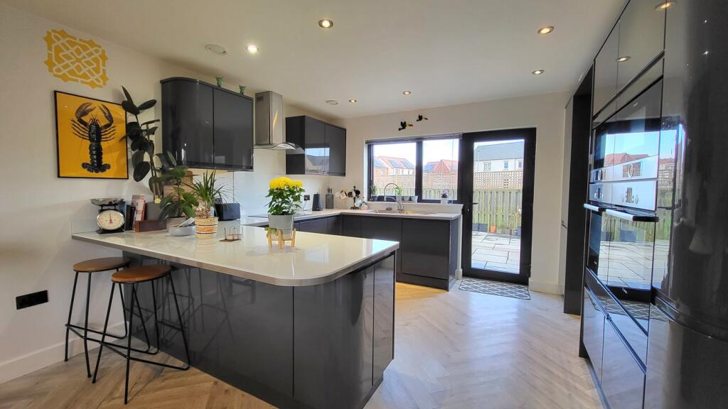 Forrest Drive, Hempsted, Peterborough, PE7 photo 4