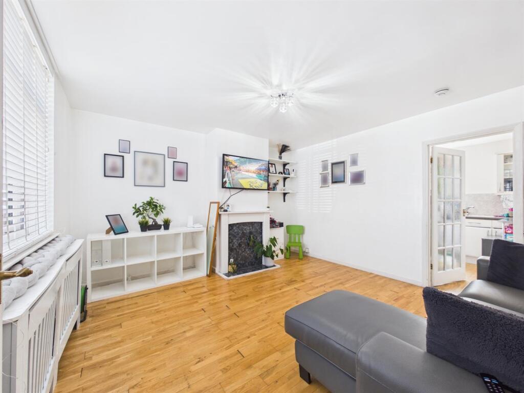 House in London - View 3