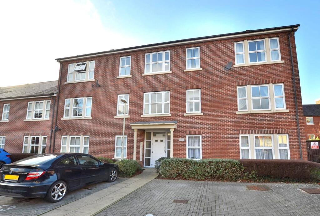 Main image of property: The Courtyard, London Road, Gloucester, Gloucestershire, GL1