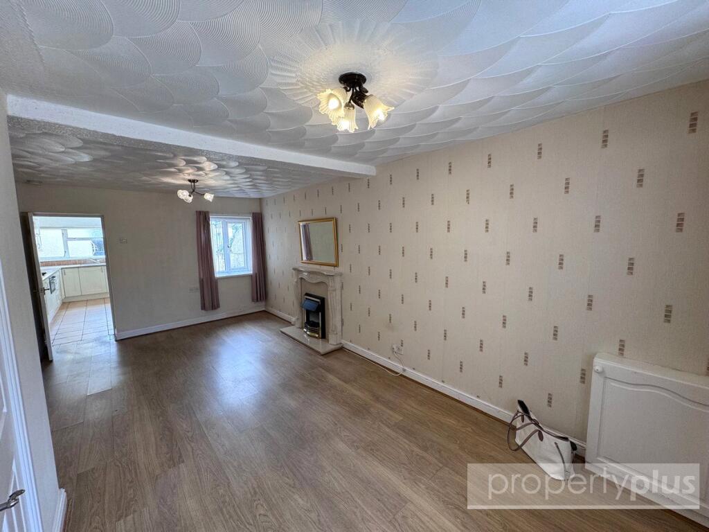 Spencer Place, Pontypridd, CF37 - View 4