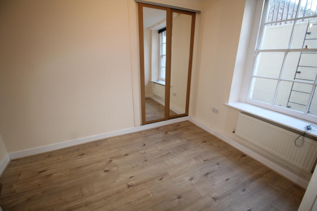 Apartment in Warwick, Sydenham, Royal Leamington Spa - View 3