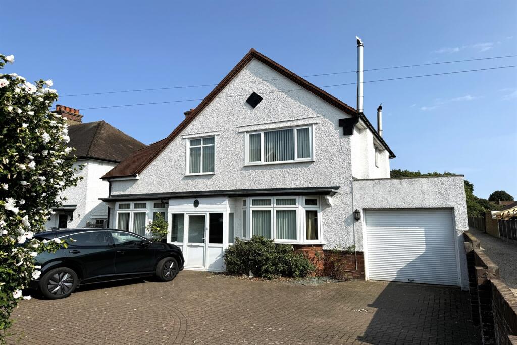 Main image of property: London Road, Deal, CT14