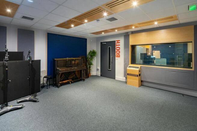 DB_022.jpg