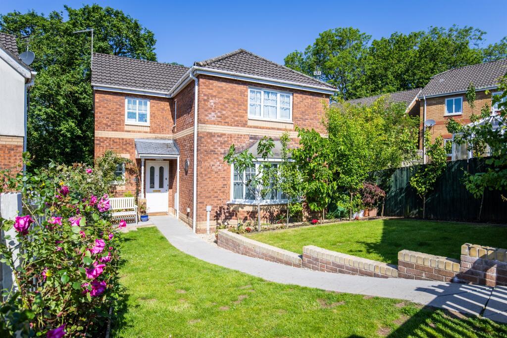 Main image of property: Clos Y Hebog, Thornhill, Cardiff