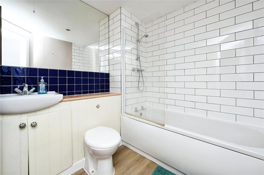 Apartment in Nottingham - View 4