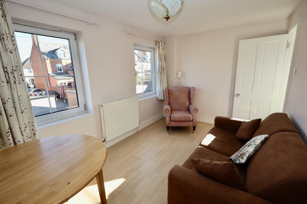 Additional image 20 of Central Wells