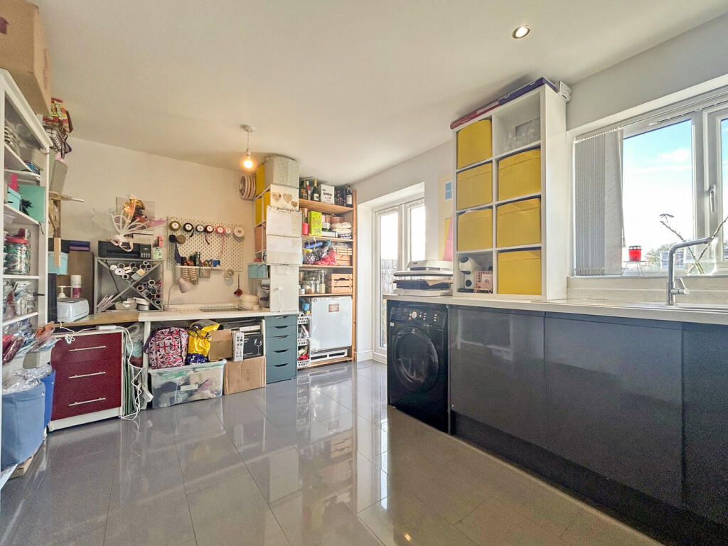 Castleview Road, Bilston photo 5