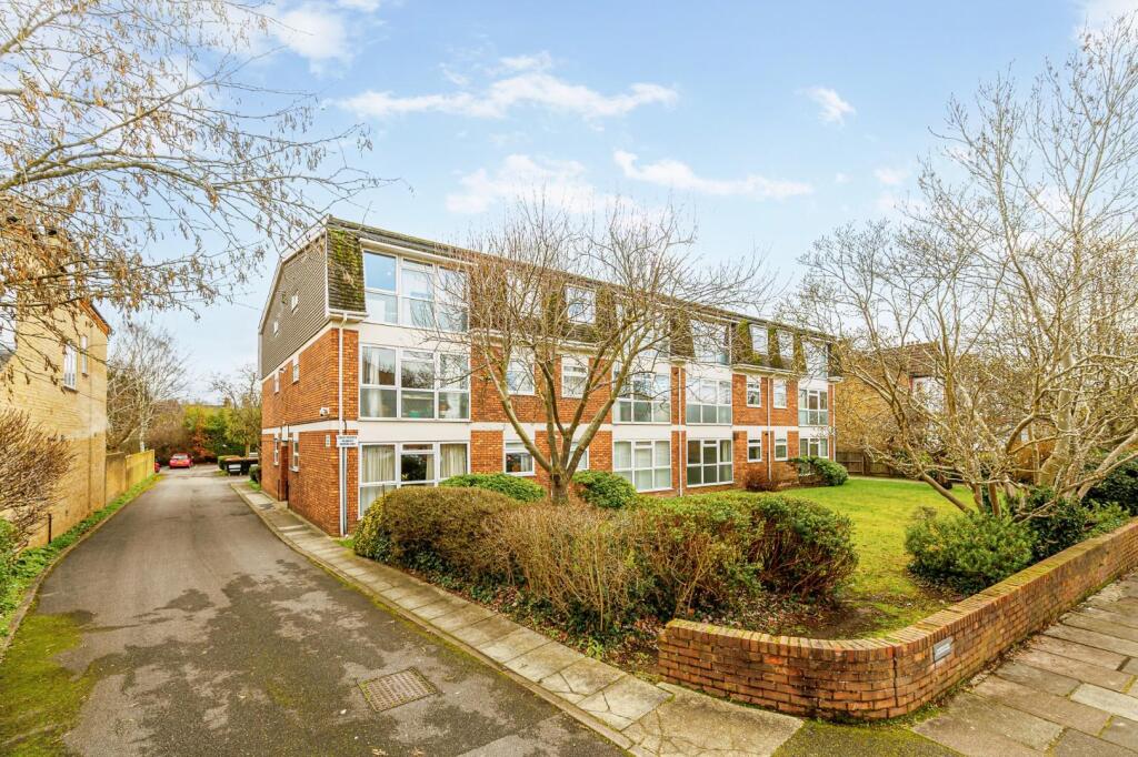 Main image of property: Courtfield Gardens, W13