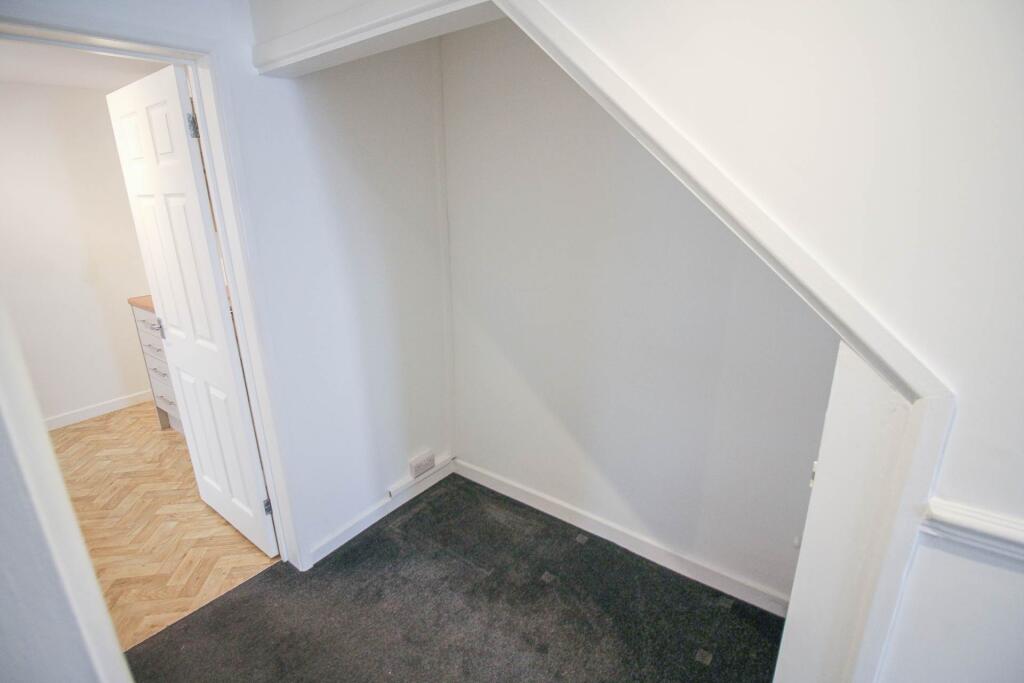 Apartment in Weston-super-Mare, North Somerset - More
