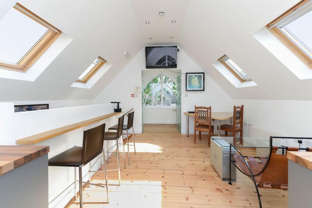 2 bedroom detached house for rent