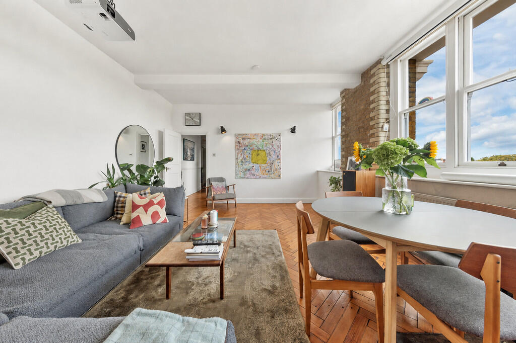 Apartment in London - View 5