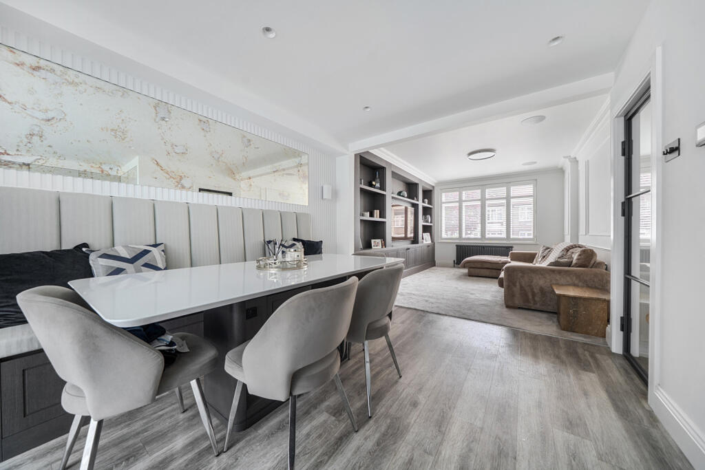 House in London - View 3