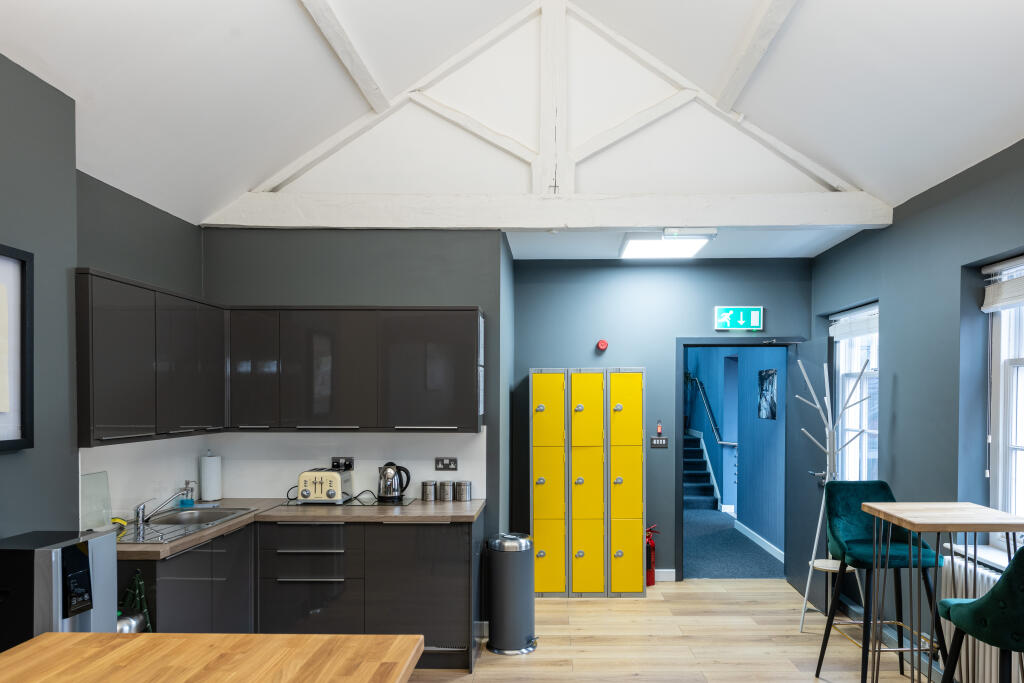 Kitchen / Lockers