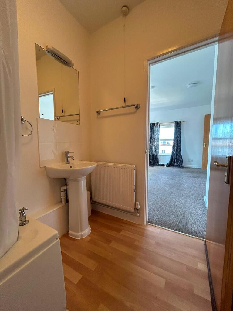 Apartment in Portsmouth - View 5