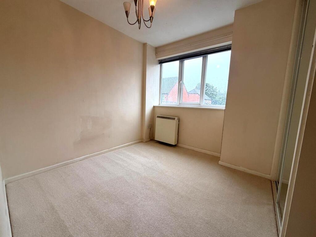 Apartment in Sandwell, West Midlands - More