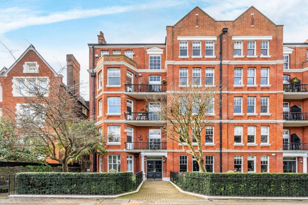 Main image of property: Albany Mansions, Battersea Park, London, SW11