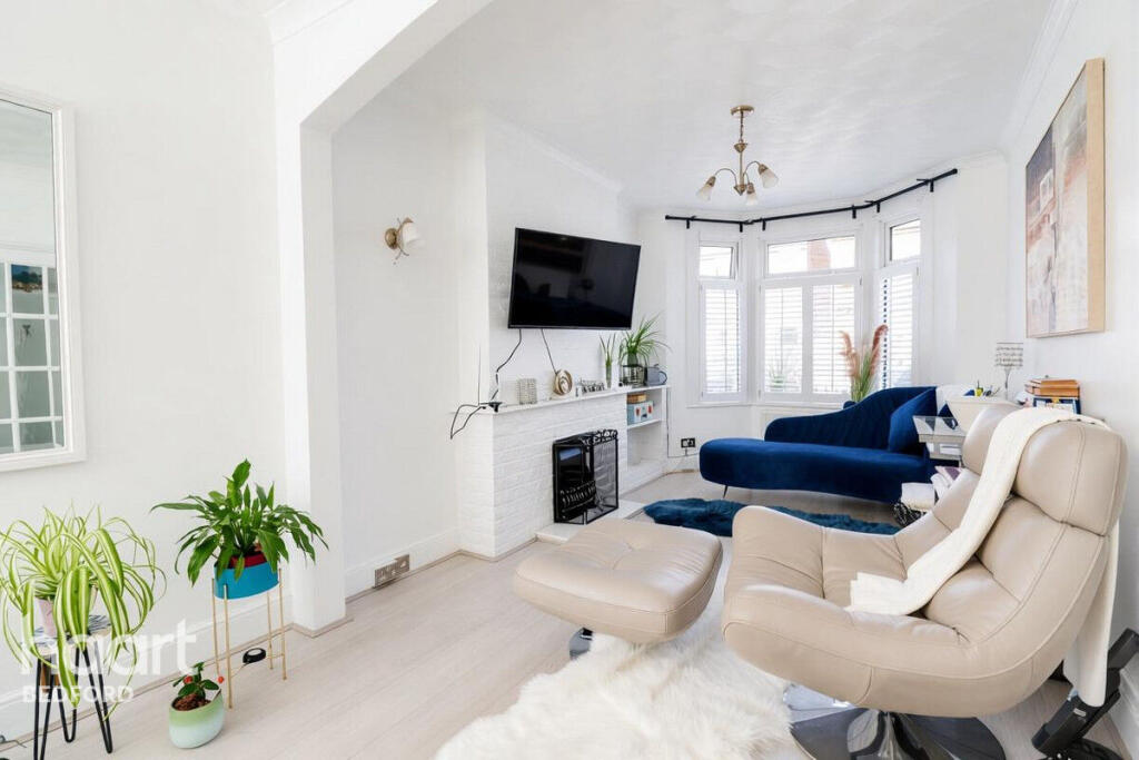 House in Milton Keynes - View 3