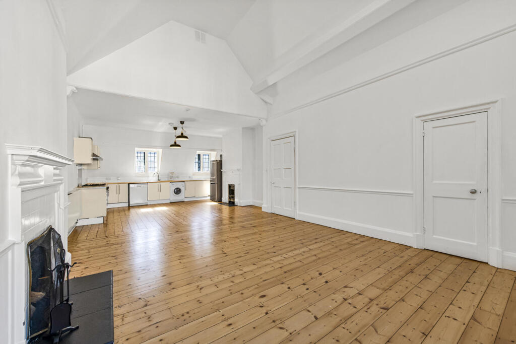 Apartment in London - View 4